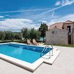 Holiday home Three-bedroom In