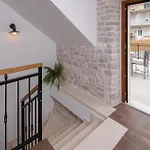 Three-bedroom In * Loviste