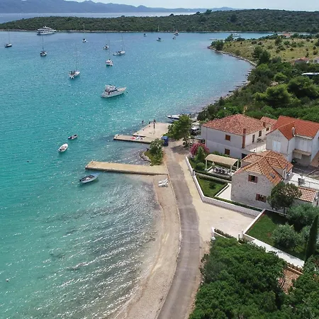 Hébergement de vacances Three-bedroom In